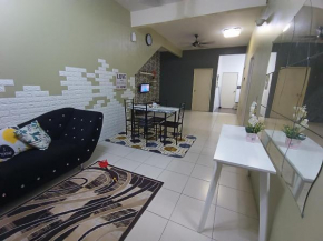 Afya Alya Guesthouse Melaka No Aircond